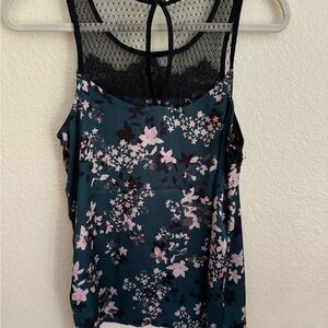 High neck sleeveless blouse, size small, lace like detail, NWT